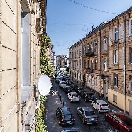 Inshiapartments On Popovycha Str Lviv Kültér fotó